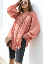 Load image into Gallery viewer, KNEE GRAZER DENIM SHORTS