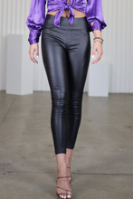 Load image into Gallery viewer, 7/8 KENNEDI PULL ON OIL RIGGERS