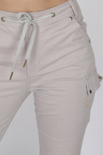 Load image into Gallery viewer, HAYLEY JOGGER JEANS - sand