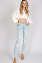 Load image into Gallery viewer, Zuri Skinny Jeans
