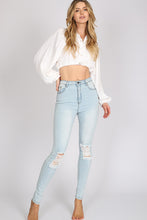 Load image into Gallery viewer, Zuri Skinny Jeans