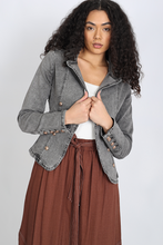 Load image into Gallery viewer, WASHED DENIM BLAZER