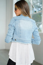 Load image into Gallery viewer, CROPED DENIM JACKET
