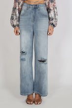 Load image into Gallery viewer, Wide Leg Booty Shaper denim jeans - RIPS