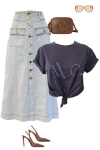 Load image into Gallery viewer, AVE CURSIVE TEE
