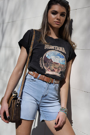 Denim shorts with discount belt