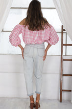 Load image into Gallery viewer, Kendall Mom Jeans - NO RIPS
