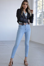 Load image into Gallery viewer, Pia Skinny Jeans
