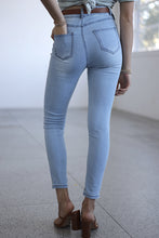 Load image into Gallery viewer, Pia Skinny Jeans
